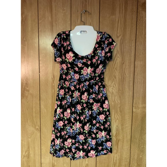 Chris and Carol black floral dress size medium short sleeve - Picture 4 of 14